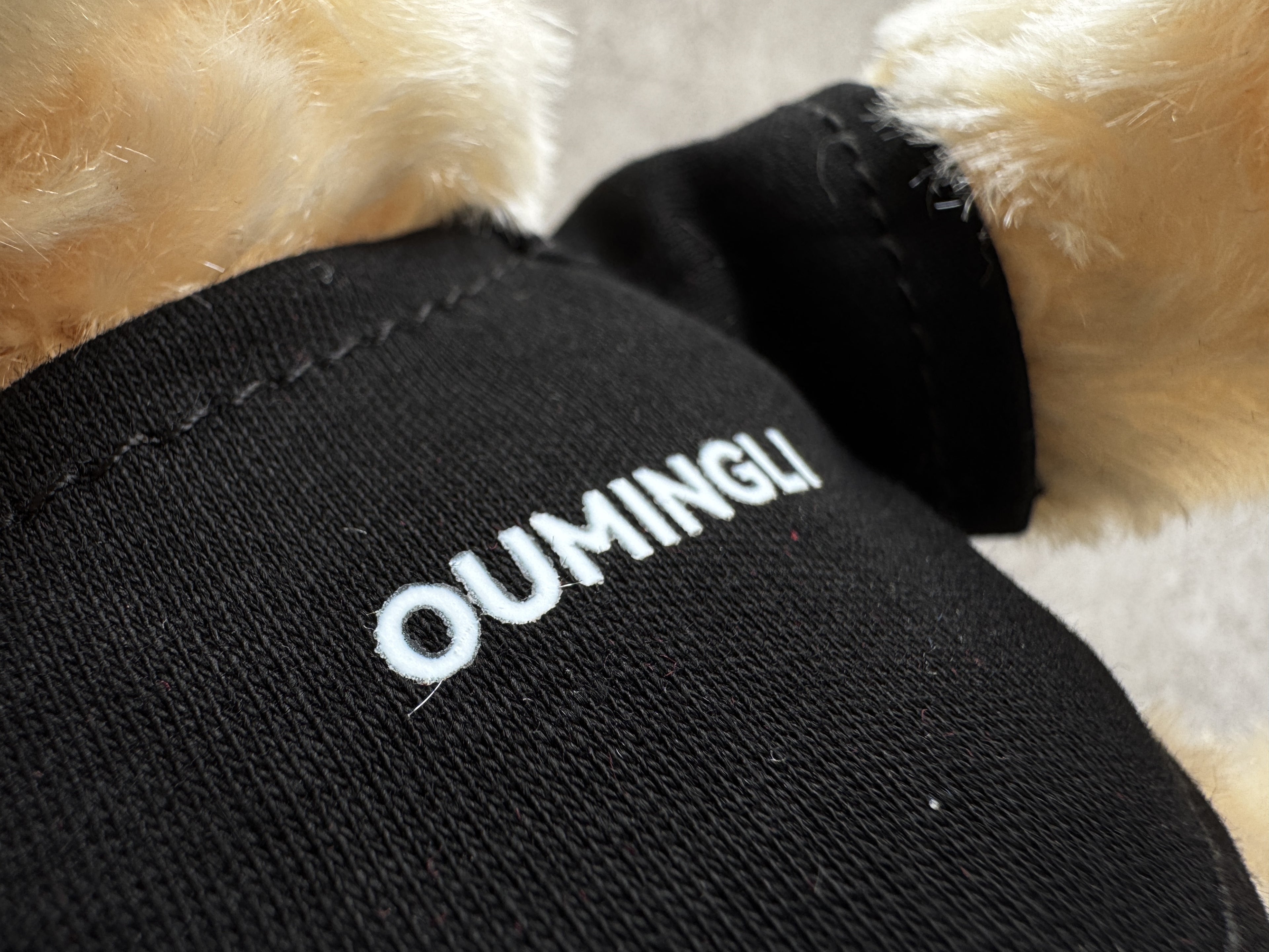 OUMINGLI  Novelty plush toys for parties   Plush toys Little Bear(WHITE)  FOR children &  pet Healthy materials （18cm）