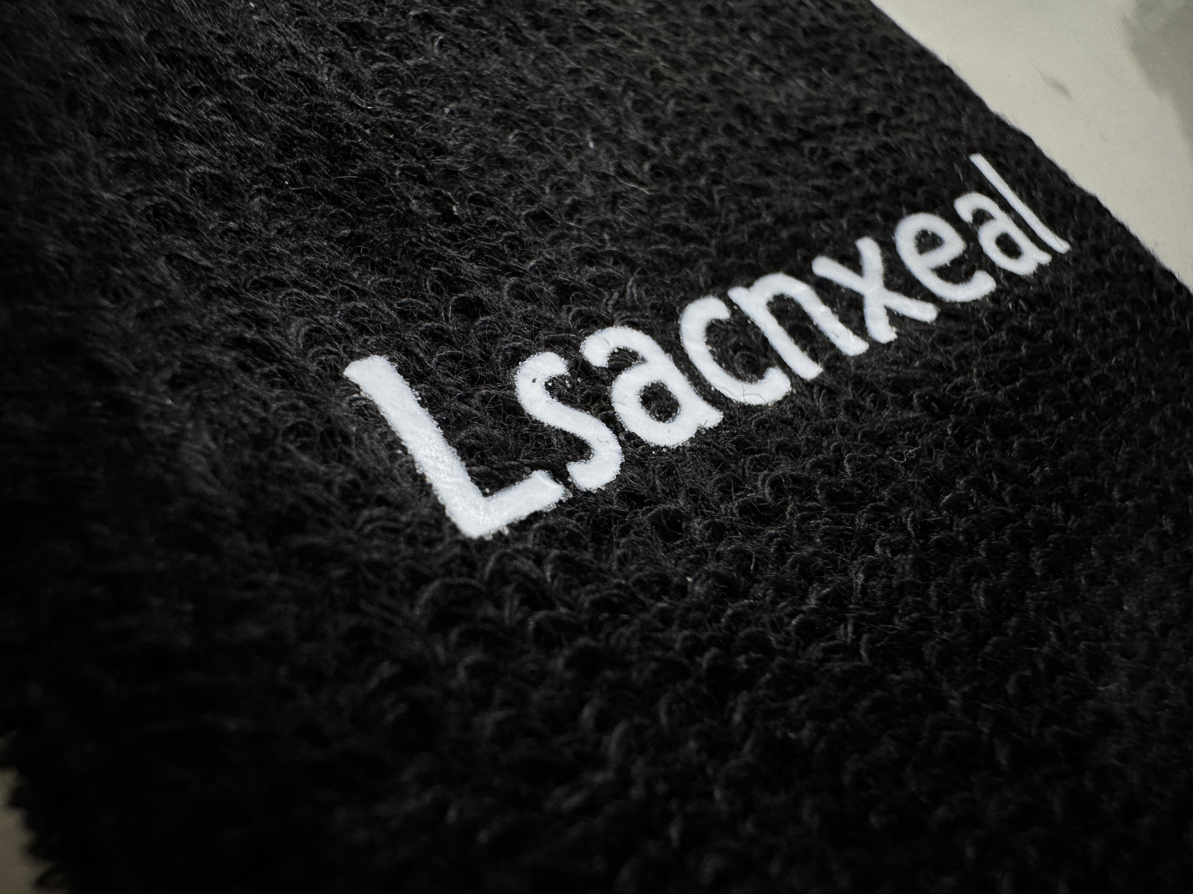 Lsacnxeal  Athletic protective wrist pads for skateboarding（BLACK）
