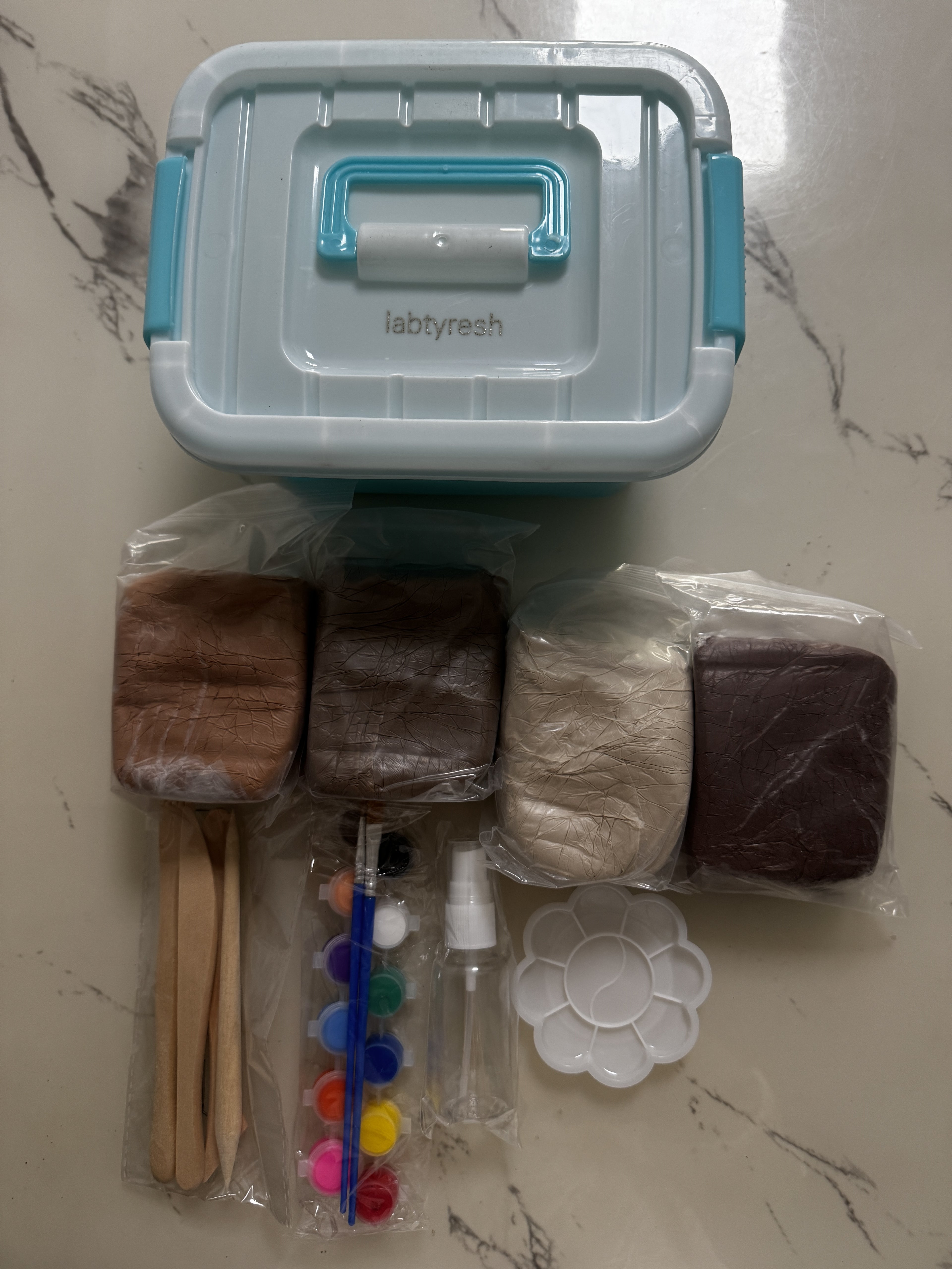 Iabtyresh   Pottery clay  No firing required  four colors with multiple tools
