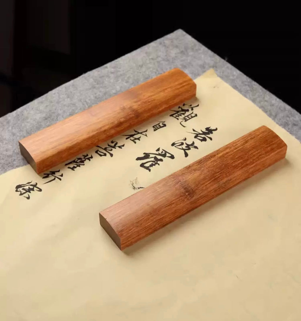 Eegxidbo Paperweights 30CM-Calligraphy paper press Chinese style&Redwood wood&School Supplies，writing brush characters with pressure strips