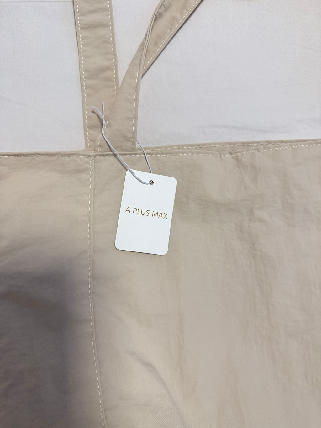 A PLUS MAX Tote bags，Canvas Tote Bag with an External Pocket, Reusable Grocery Shopping Bag, Top Zipper Closure, Daily Essentials