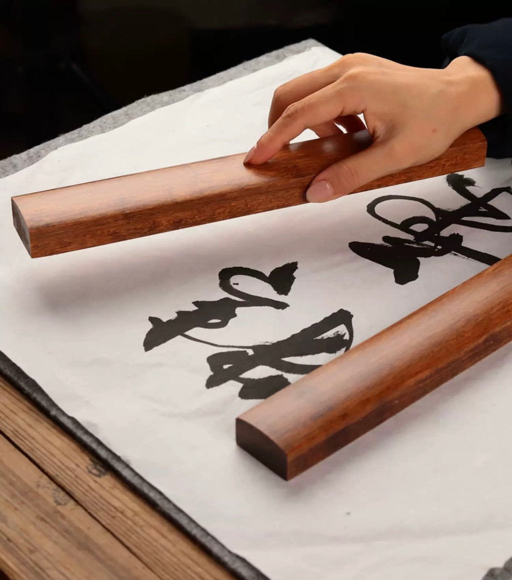 Eegxidbo Paperweights 30CM-Calligraphy paper press Chinese style&Redwood wood&School Supplies，writing brush characters with pressure strips