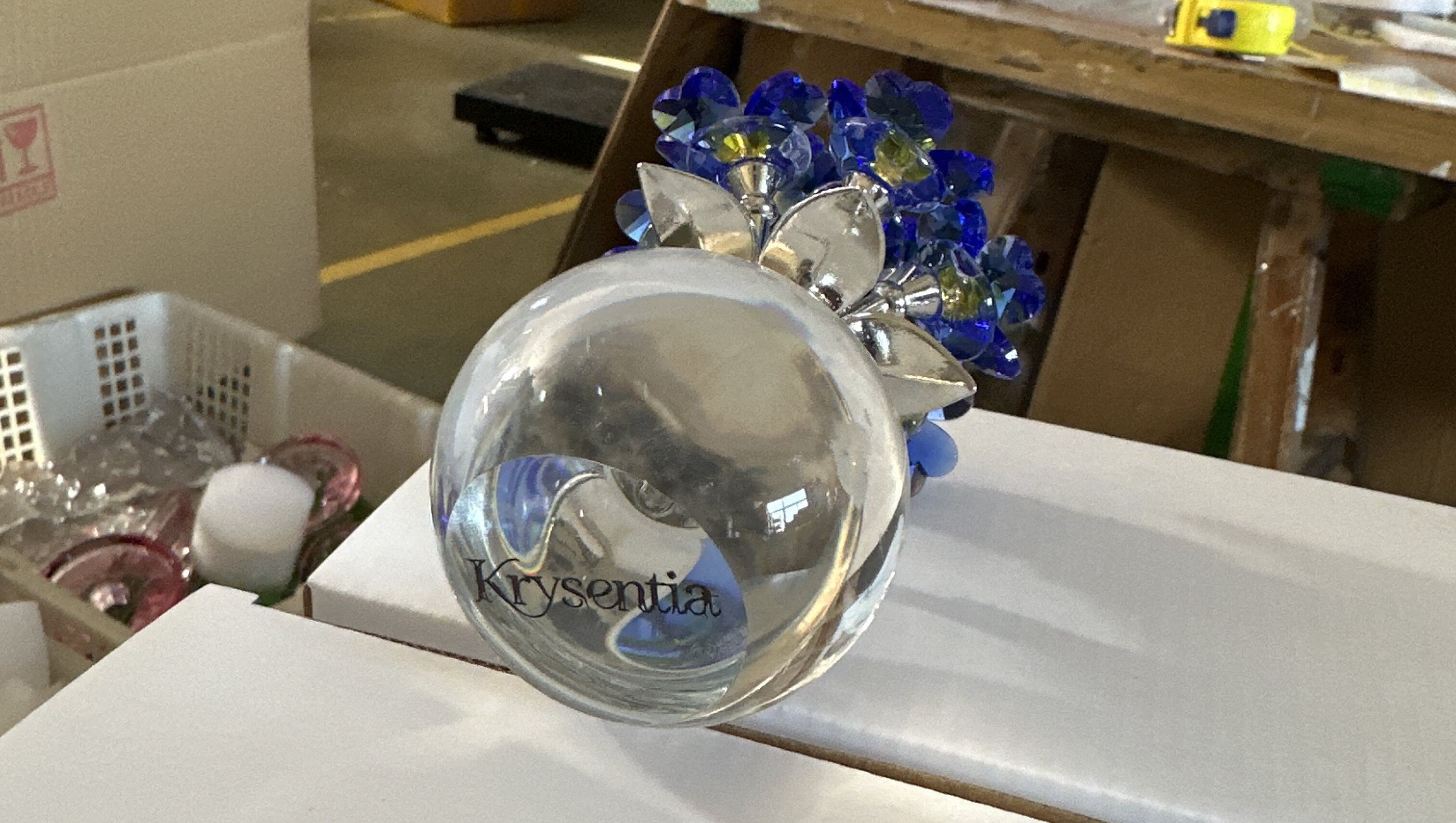 Krysentia Blue Crystal Flower Figurine Decor,Handcrafted Sparkling Crystal Bouquet with Clear Ball Base, Tabletop Ornament for Home Office
